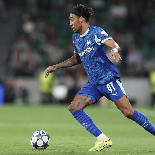 Aubameyang dézingue l’arbitre de Sporting-Marseille : « Avoir de tels arbitres est scandaleux »