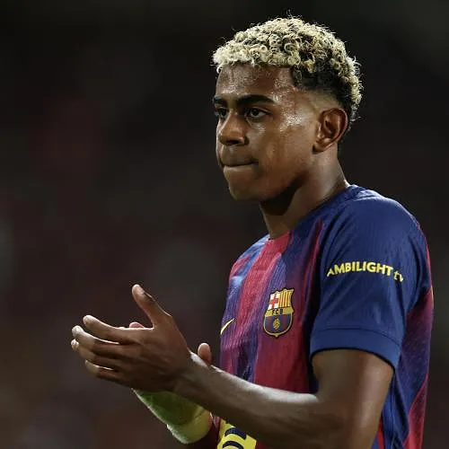 « Ils volent, se plaignent tout le temps » : Lamine Yamal allume le Real Madrid et lance le Clasico !