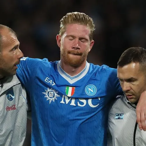 Kevin De Bruyne marque sur penalty face à l’Inter mais se blesse en le frappant