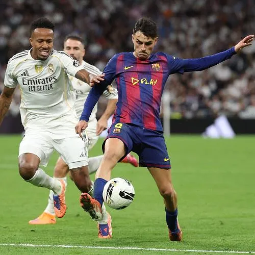 Coup dur pour le Barça, qui va être privé de Pedri pendant plusieurs semaines!