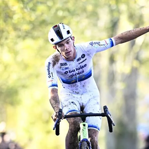 Thibau Nys célèbre son retour avec une 2e victoire dans le Koppenbergcross