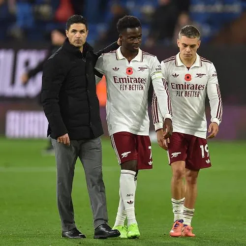 Trossard décisif avec Arsenal, Manchester United et Senne Lammens accrochés à Nottingham