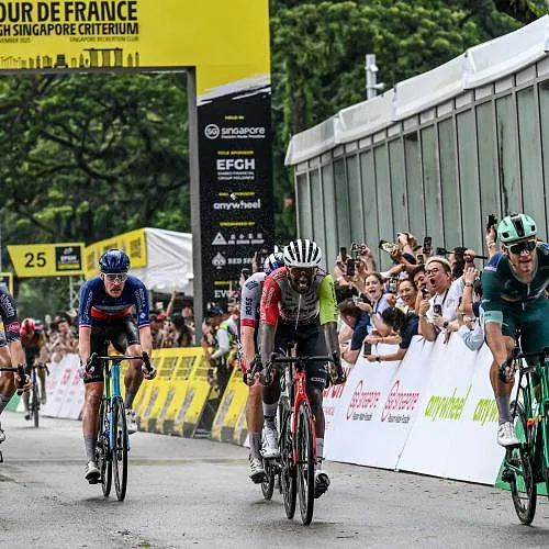 Jasper Philipsen 3e du critérium « Tour de France » de Singapour remporté par Jonathan Milan
