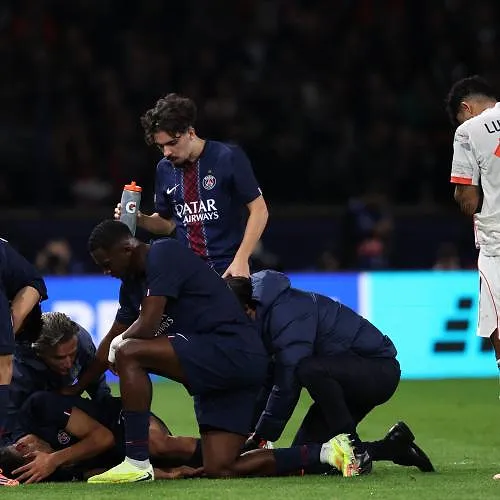 Une défaite accompagnée de deux blessés : le PSG a vécu une soirée catastrophique contre le Bayern