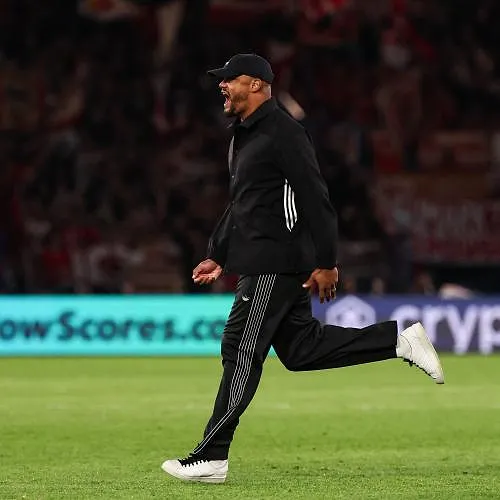 Vincent Kompany garde la tête froide : « Personne ne gagne de trophées en novembre »