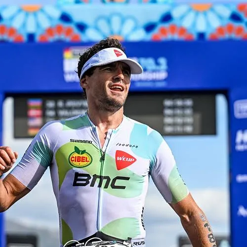 Greg Van Avermaet champion du monde de semi-Ironman