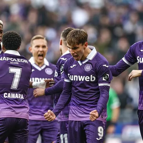 Pro League : Anderlecht domine dans le jeu et remporter le Topper contre Bruges (1-0)