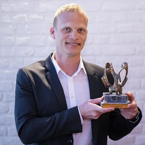 Nicky Hayen, Vincent Kompany et Sébastien Pocognoli nommés pour le Trophée Raymond Goethals 2025 - En 2023, c’est Karel Geraerts qui a remporté ce prix!