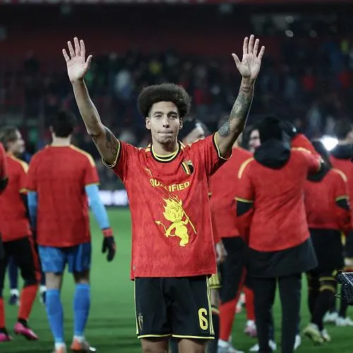 Axel Witsel a apprécié l’accueil de Sclessin lors de sa montée : « C’est très spécial pour moi ici »