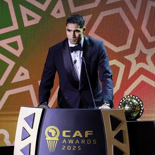 CAF Awards : Achraf Hakimi reçoit le Ballon d’Or africain