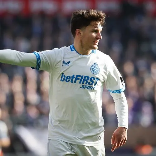 Bruges va devoir batailler : un grand club européen s’intéresse à Tzolis !