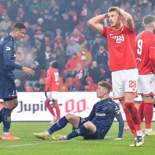Pro League : le Standard domine mais ne marque pas contre Zulte (0-0)
