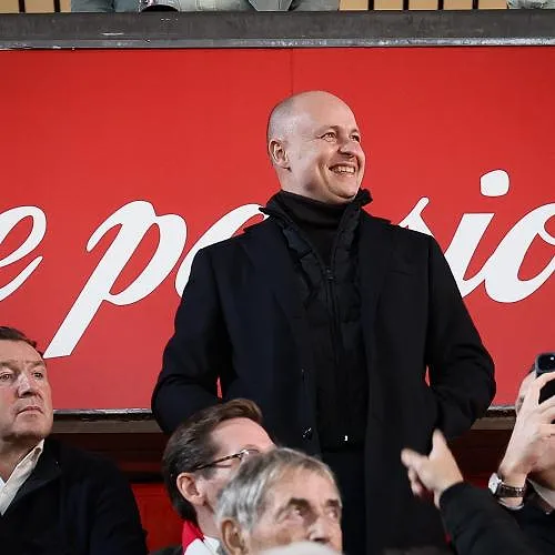 Standard : un investisseur étranger était en tribunes contre Zulte Waregem !