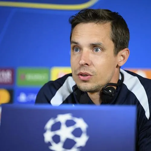 David Hubert s’attend à un match compliqué pour l’Union à Galatasaray : « Des stars mondiales jouent ici »