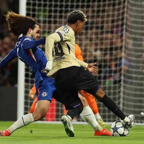 « Cucurella a mis Yamal dans sa poche » : le gros chambrage du gardien de Chelsea !