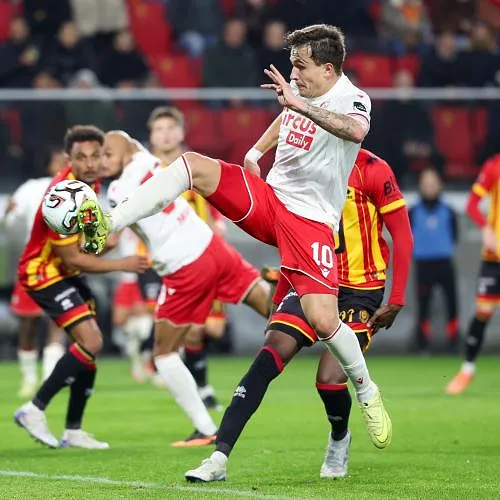 Le Standard s’impose à Malines et se replace pour les play-offs 1