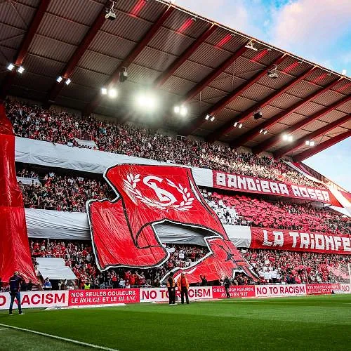 Face à un malaise culturel autour du football, les supporters d’Anderlecht, du Standard et d’autres clubs unissent leurs forces ce week-end