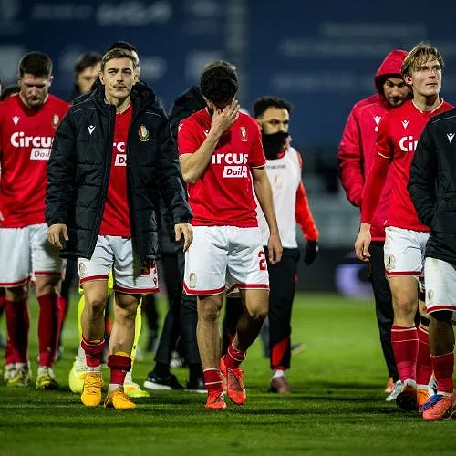 Catastrophe pour le Standard, éliminé à Dender en Coupe de Belgique !
