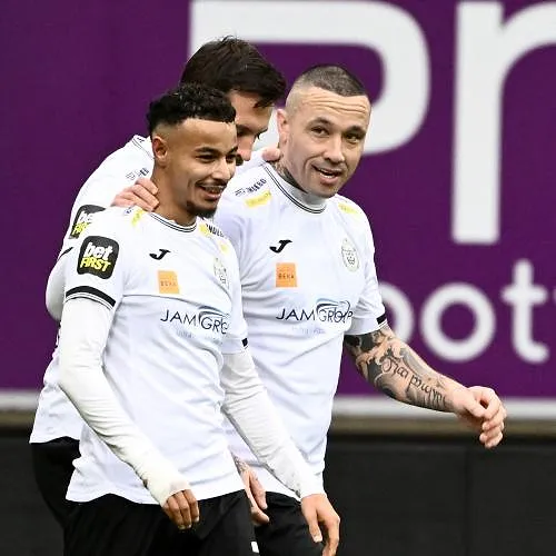 Radja Nainggolan fidèle à lui-même : son dernier but est une véritable pépite