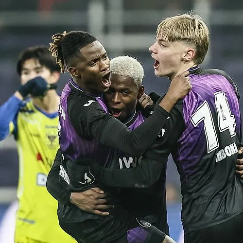 Pro League : Anderlecht bat Saint-Trond et compte désormais 7 victoires de suite à domicile (2-1)
