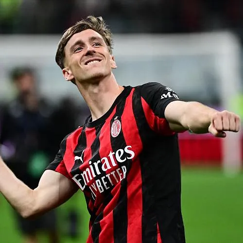 Saelemaekers prolonge jusqu’en 2031 avec l’AC Milan, « son professionnalisme et son altruisme » récompensés