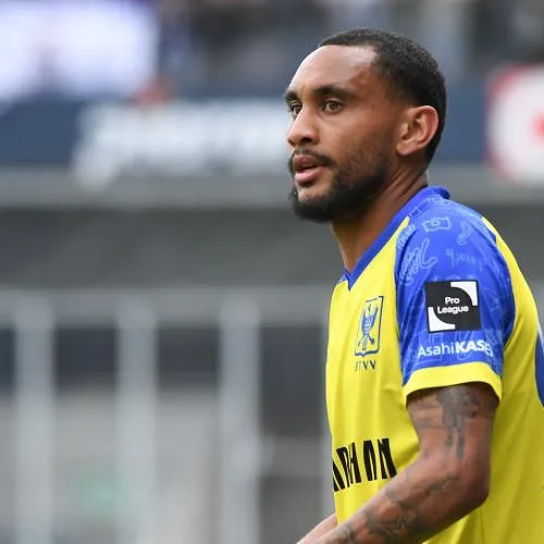 La descente aux enfers se poursuit pour Loïc Lapoussin : Saint-Trond résilie son contrat !