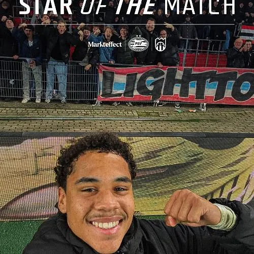 Pour sa première titularisation, Noah Fernandez brille déjà au PSV : « Il a été notre meilleur joueur »