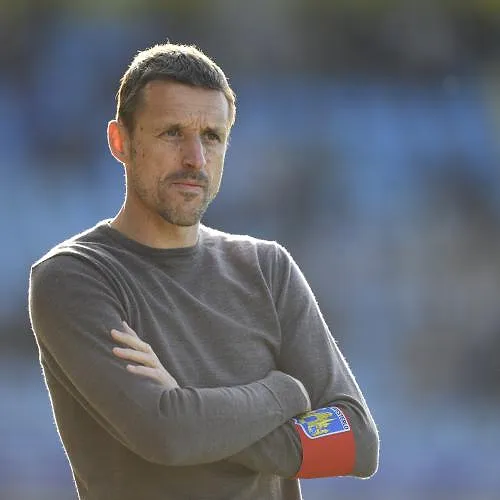 Après Nicky Hayen, Genk s’intéresse aussi à Timmy Simons et à un entraîneur étranger !