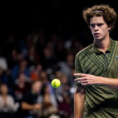 Le conte de fée continue : Alexander Blockx valide son ticket pour la finale des Next Gen ATP Finals