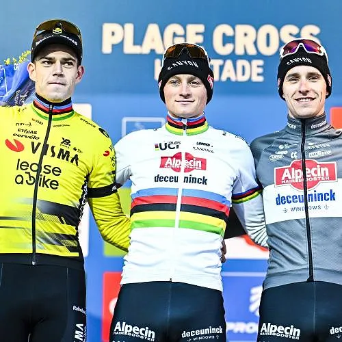 « J’ai été choqué, mais je le comprends » : van Aert réagit aux propos de van der Poel sur le cyclocross