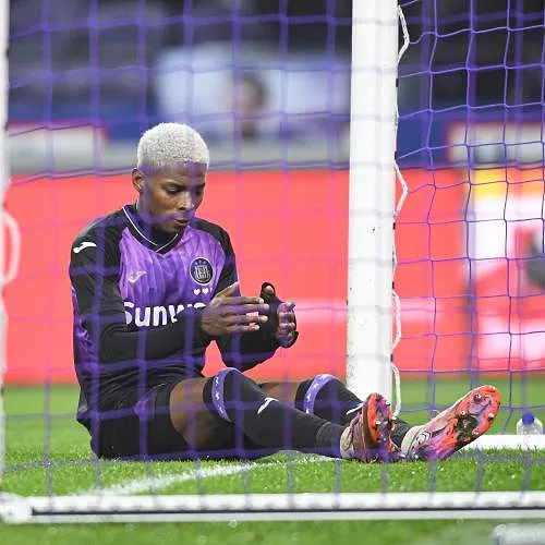 « Je n’en veux pas à Riemer » : Nilson Angulo se confie sur ses premières années à Anderlecht