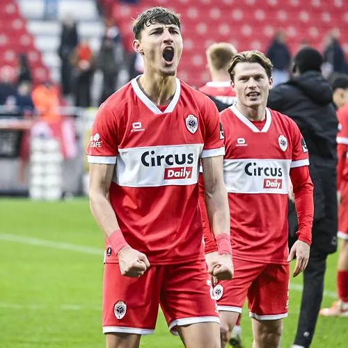 Bologne et l’Atalanta s’intéressent à un jeune défenseur de l’Antwerp