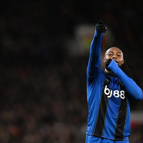 Un concurrent pour Jérémy Doku va débarquer à Manchester City