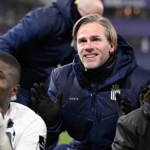 Hans Cornelis confirmé comme entraîneur principal de Charleroi