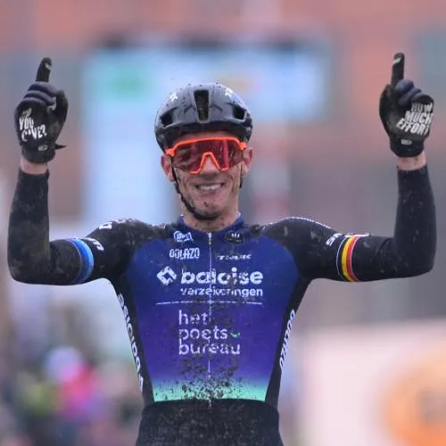 Thibau Nys conserve son titre de champion de Belgique de cyclocross