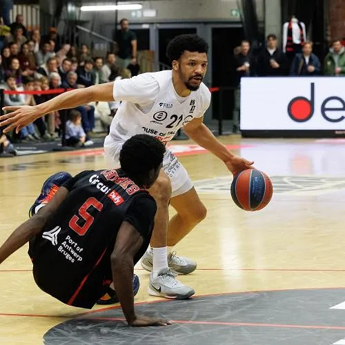 BNXT League : Courtrai inflige à Anvers un deuxième revers en trois jours, Limburg surclasse Malines