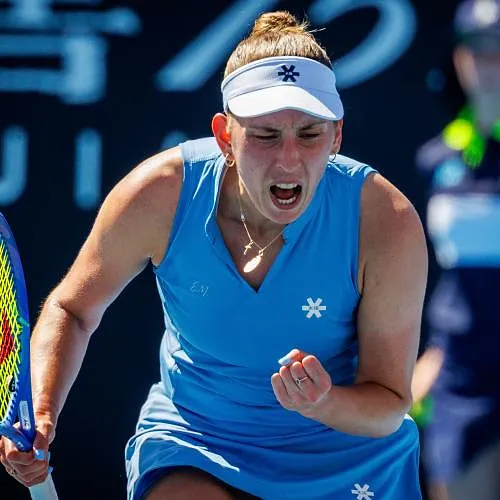 Elise Mertens poursuit sa route à l’Open d’Australie : la Belge rejoint facilement les 16es de finale !