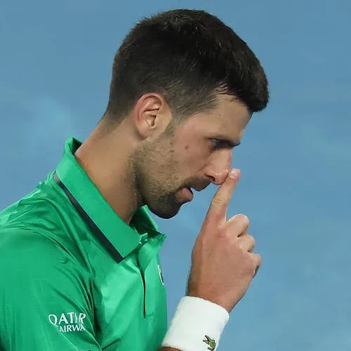 Open d’Australie : Novak Djokovic fait un geste qui aurait pu lui coûter très cher !