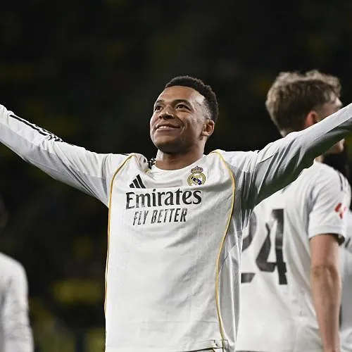 « Un geste affectueux » : l’Espagne salue la panenka de Kylian Mbappé, qui ne passe pas en France !