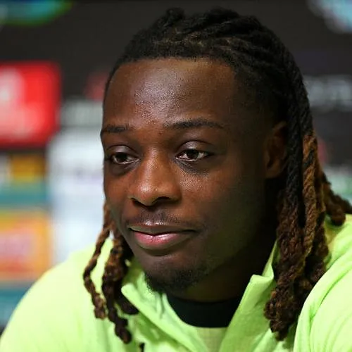 Jérémy Doku agacé par les remarques : « Je ne simule pas »