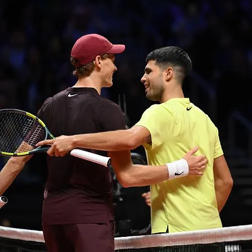 Sinner et Alcaraz, opposés dans la longueur