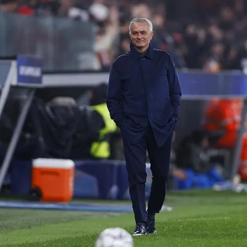 José Mourinho encense Thibault Courtois : « Il va entrer dans la légende »