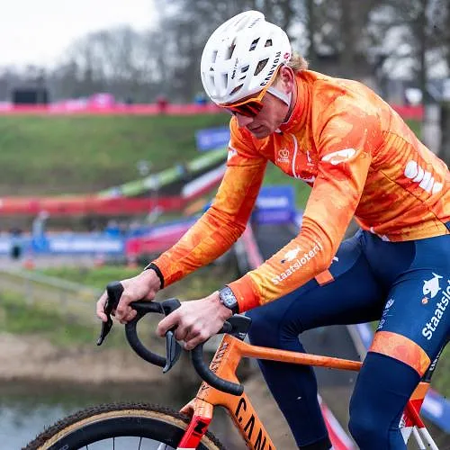 « C’est clair que c’est mon objectif ultime » : Mathieu Van der Poel se confie avant les Mondiaux de cyclo-cross