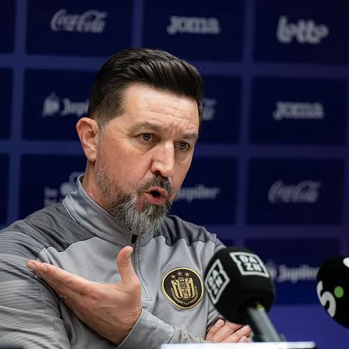 La décision a été prise : Besnik Hasi est démis de ses fonctions d’entraîneur d’Anderlecht