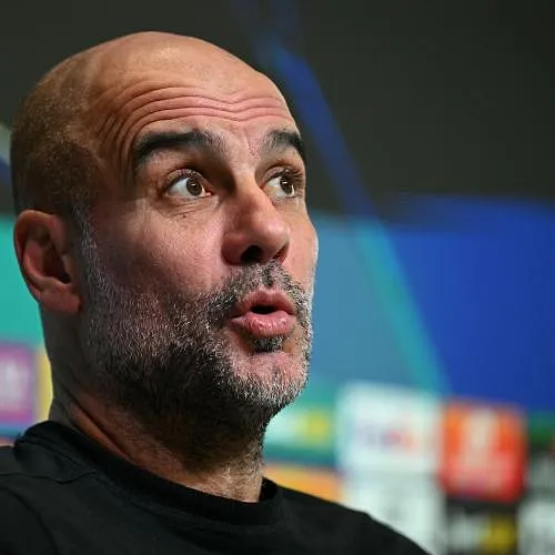 Guardiola ironise sur les transferts de City : « Je ne comprends pas pourquoi le club ne dépense pas plus d’argent »