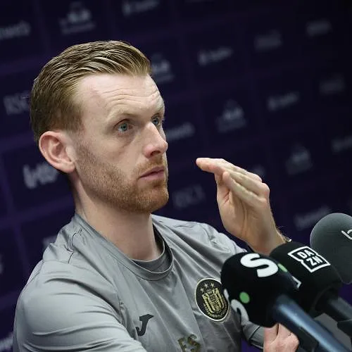Surprise à Anderlecht : Edward Still va quitter le club pour devenir T1 en Angleterre !