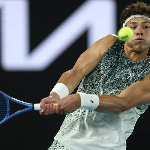 Ben Shelton rejoint Taylor Fritz en finale à Dallas !