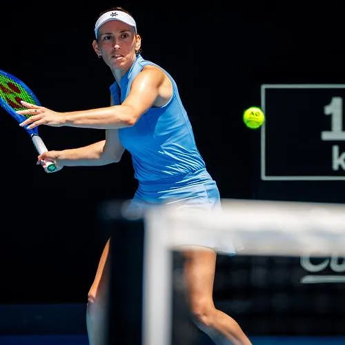 Entrée en matière parfaite pour Elise Mertens à Dubaï !