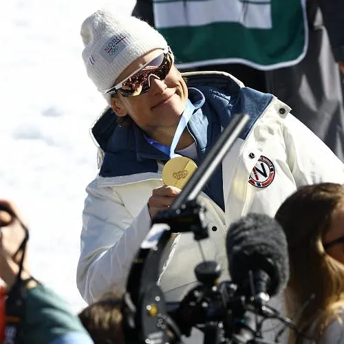 Johannes Klaebo seul au monde : le Norvégien remporte une neuvième médaille d’or aux JO