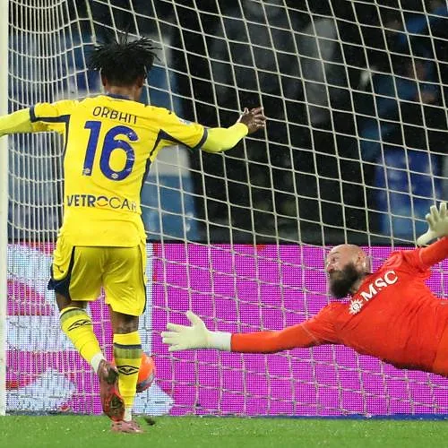 Un ancien de Pro League prend un carton rouge incompréhensible en Serie A